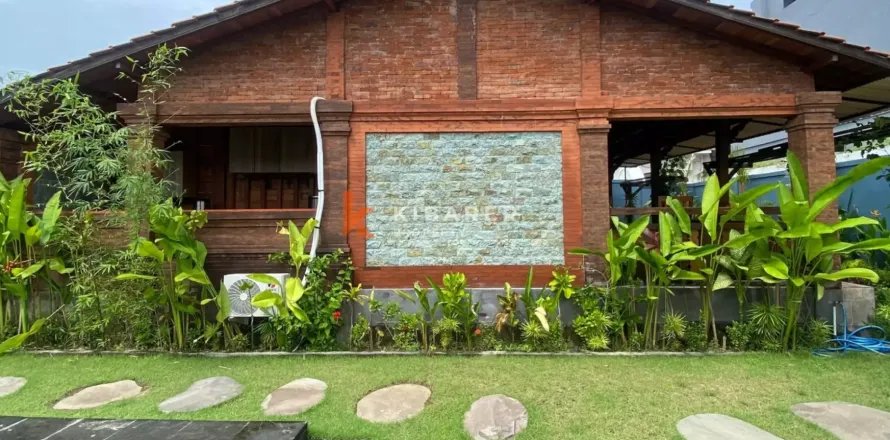 2 bedrooms Villa in Denpasar, Bali (13076)