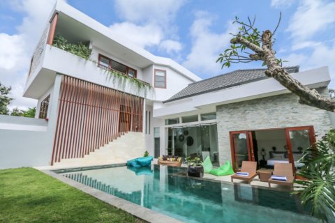 4 bedrooms Villa in Kuta, Badung, Bali (11146)