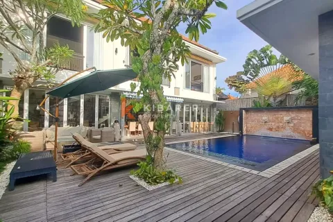 3 bedrooms Villa in Kerobokan, Badung, Bali (13463)