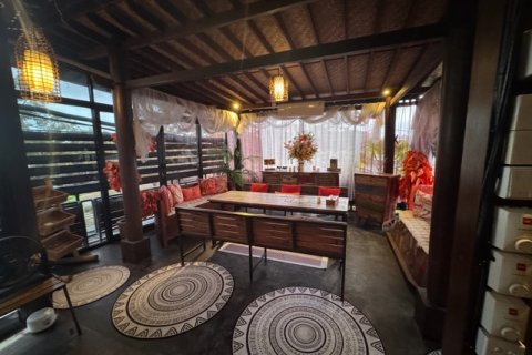 Коммерческая недвижимость с 3 спальнями в Блахбатух, Гианьяр,  (9368) 21