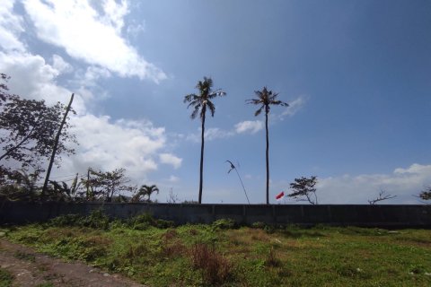 Земельный участок в Клунгкунг,  (9369) 2