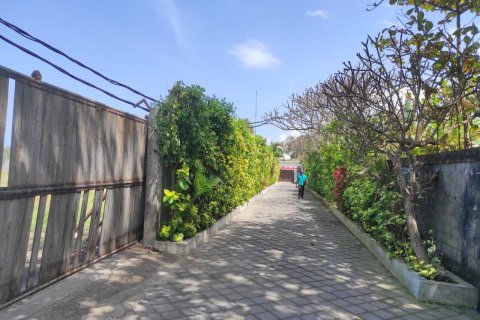 Земельный участок в Клунгкунг,  (9369) 5