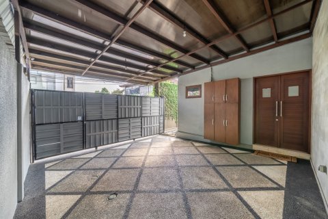 3 bedrooms Villa in Kerobokan, Badung, (9364) 17