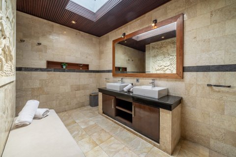 3 bedrooms Villa in Kerobokan, Badung, (9364) 10