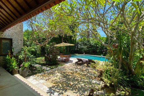 550m2 Villa in Canggu, Badung, Bali (10338) 11