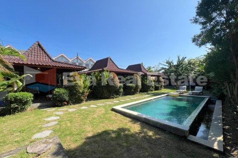 3 bedrooms Villa in Munggu, Mengwi, Badung, Bali (14764)