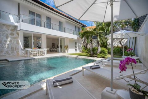 4 bedrooms Villa in Seminyak, Badung,  (9227) 1
