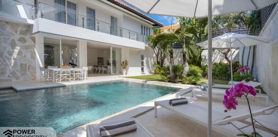 4 bedrooms Villa in Seminyak, Badung,  (9227)