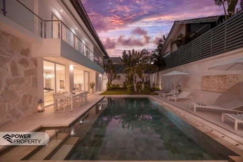 4 bedrooms Villa in Seminyak, Badung,  (9227) 21