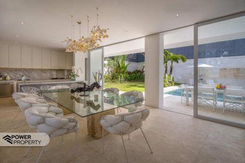 4 bedrooms Villa in Seminyak, Badung,  (9227) 19