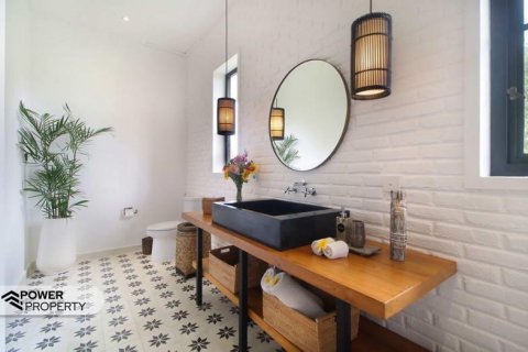 Вилла с 4 спальнями в Чангу, Бадунг, (9224) 9