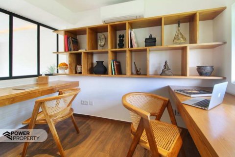 Вилла с 4 спальнями в Чангу, Бадунг, (9224) 21