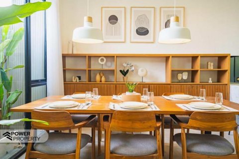 Вилла с 3 спальнями в Тампаксиринг, Гианьяр,  (9228) 26