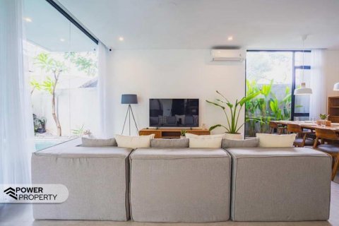 Вилла с 3 спальнями в Тампаксиринг, Гианьяр,  (9228) 20