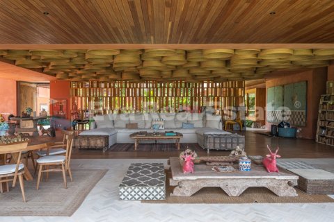 6 bedrooms Villa in Tumbak Bayuh, Mengwi, Badung, Bali (14776) 8