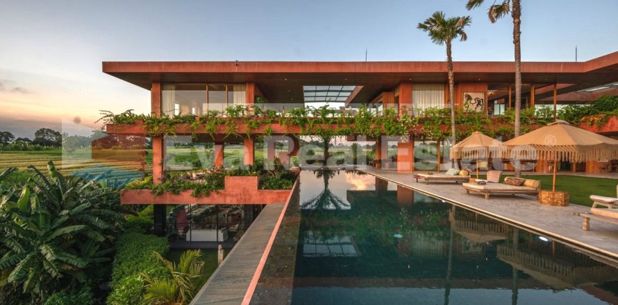 6 bedrooms Villa in Tumbak Bayuh, Mengwi, Badung, Bali (14776)