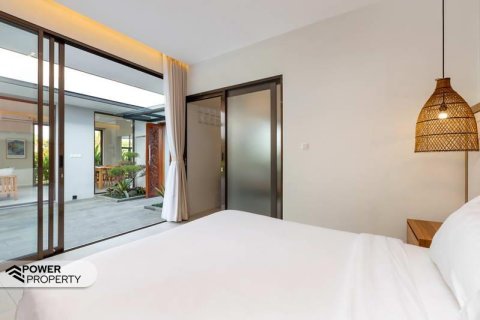 Вилла с 3 спальнями в Гианьяр,  (9232) 21