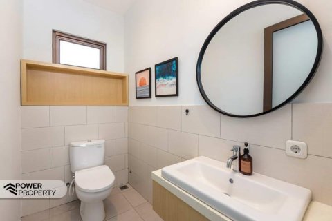 Вилла с 3 спальнями в Гианьяр,  (9232) 24