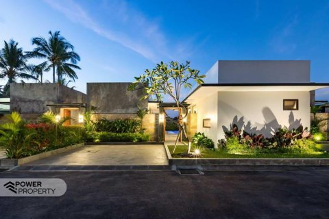 3 bedrooms Villa in Gianyar,  (9233) 9
