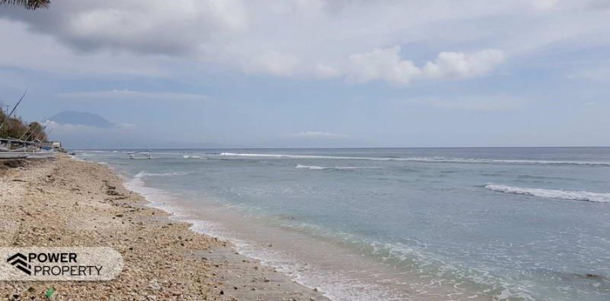 Земельный участок 1700м2 в Нуса Пенида, Клунгкунг,  (9293)