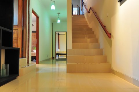 Квартира с 7 спальнями в Беноа, Бадунг,  (9288) 3