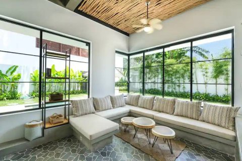 4 bedrooms Villa in Canggu, Badung, Bali (15386)