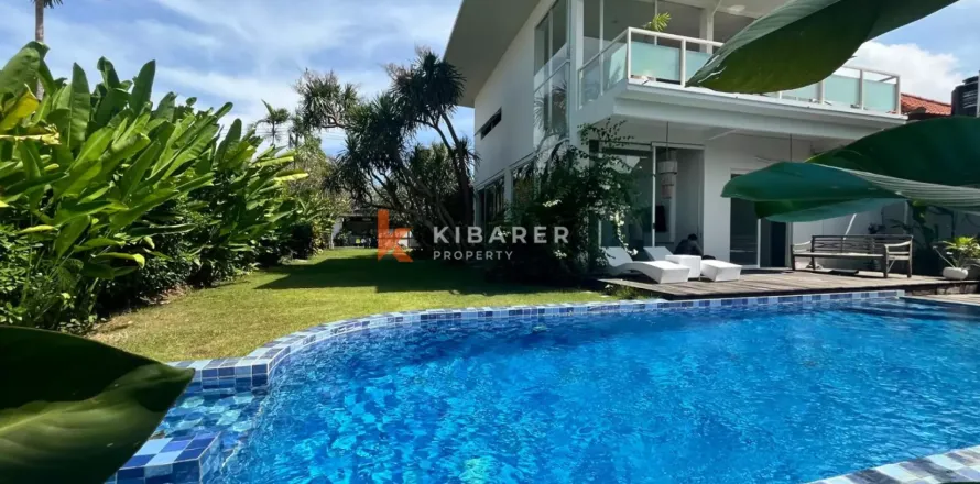 4 bedrooms Villa in Tumbak Bayuh, Mengwi, Badung, Bali (13436)